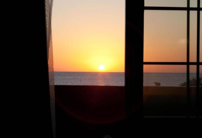 اتاق سوپریور خانوادگی با چشم‌انداز دریا, Georgioupolis Beach