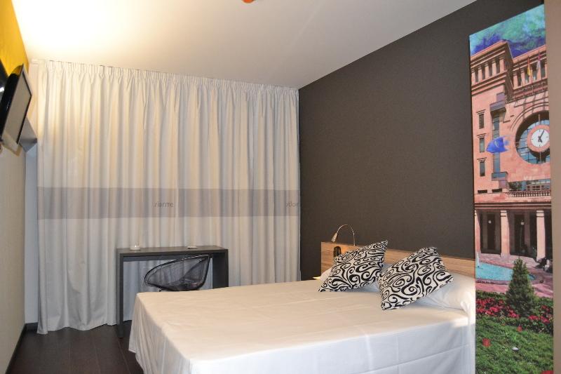 اتاق استاندارد, B&b Hotel Albacete
