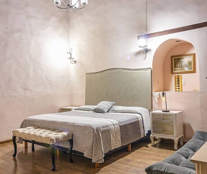سوییت سوپریور, Hotel Cantera Rosa