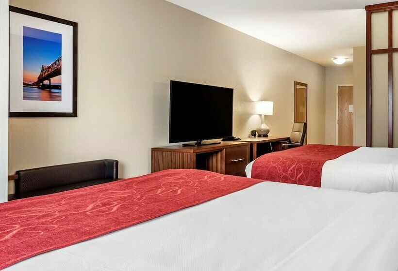 Suite Adapted for people with reduced mobility, Comfort Suites Airport