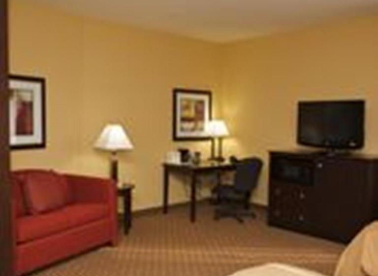 سوییت, Comfort Suites Golden Isles Gateway