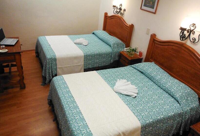 Habitación Estándar 2 Camas Matrimonio, Don Quijote