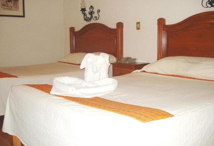 Standard Room 2 Double Beds, Don Quijote