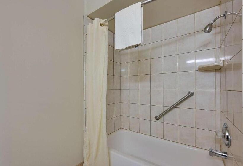 اتاق استاندارد با تخت بزرگ, Econo Lodge Woodland Near I 5