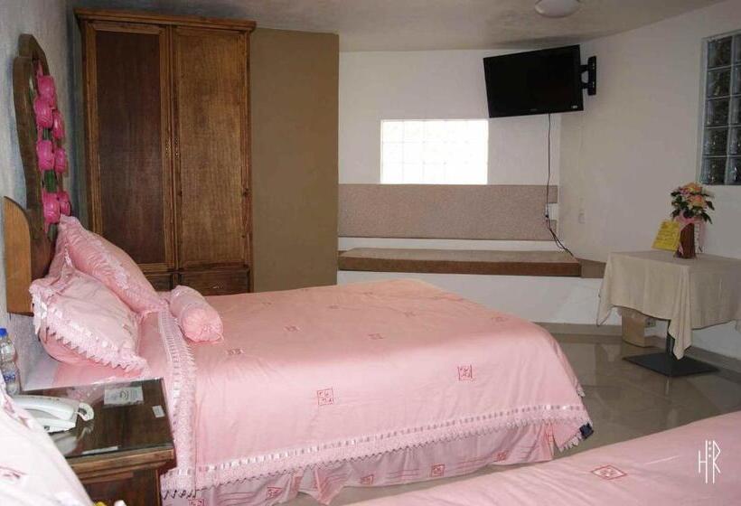 اتاق استاندارد چهار تخته, El Refugio