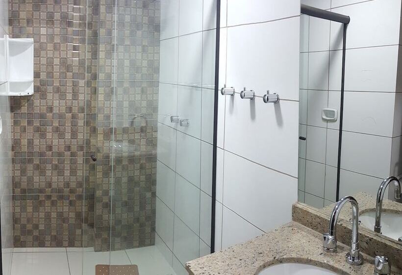 اتاق لوکس, Garnier