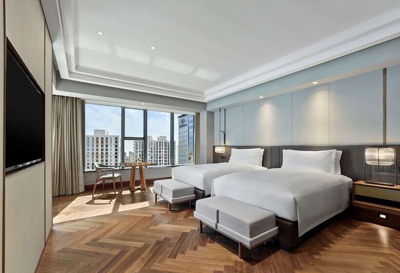 اتاق اجرایی, Hilton Shanghai Hongqiao