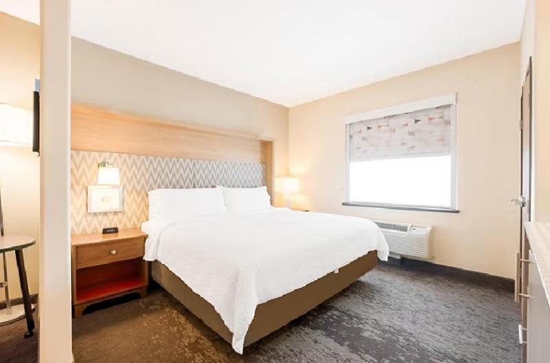 سوئیت برای معلولان, Holiday Inn   Brownsville, An Ihg