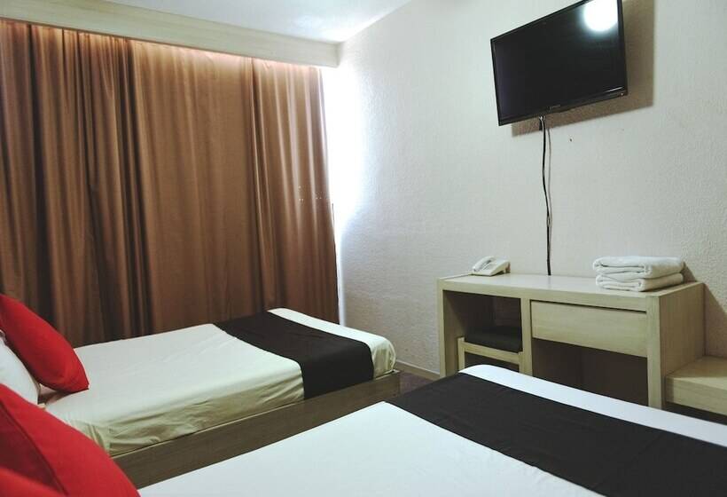 اتاق استاندارد با 2 تخت دوبل, Hotel Italia