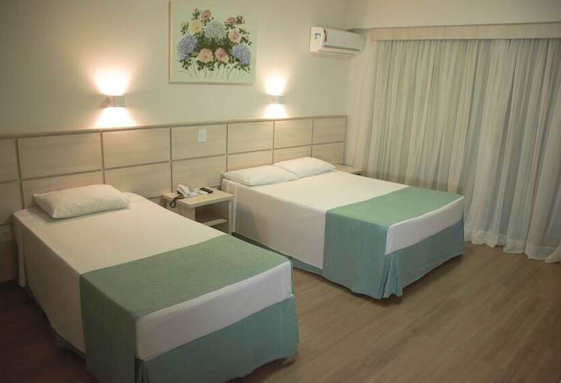 اتاق لوکس سه تخته, Nacional Inn Foz Do Iguaçu