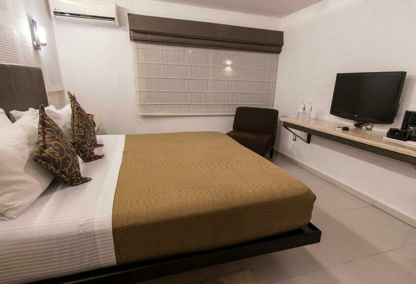 Standard Room King Size Bed, Rio Tequisquiapan