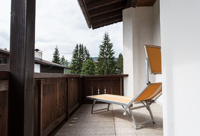 Apartament Rodzinny, Solstein