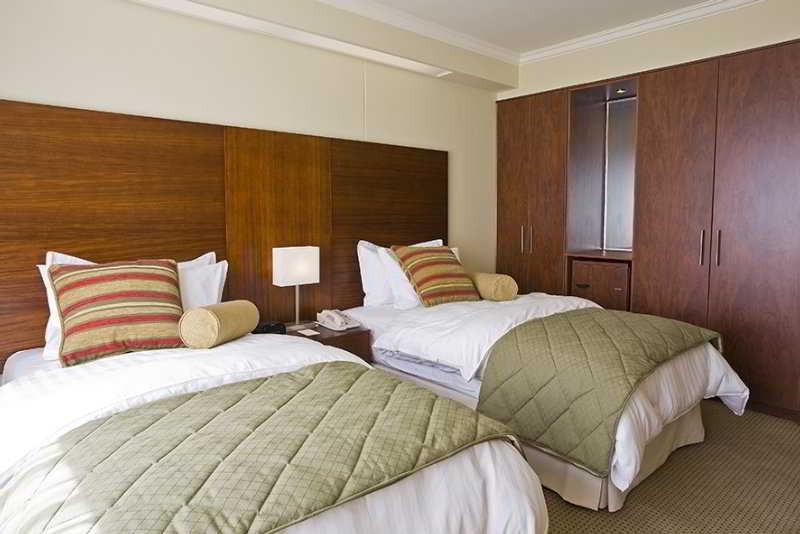 Deluxe Room, Stubel Suites & Cafe