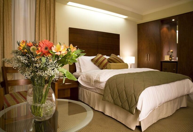 Deluxe Room, Stubel Suites & Cafe