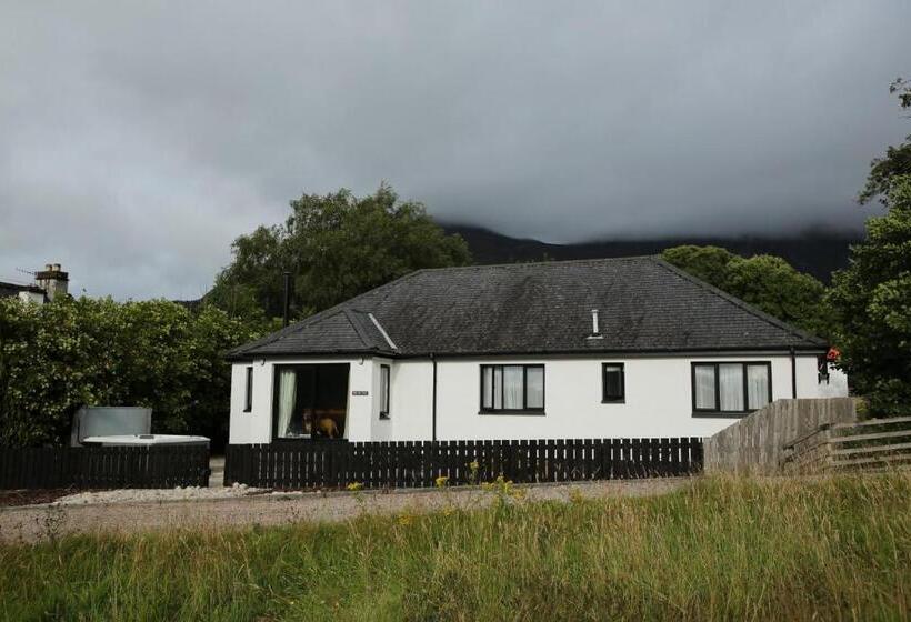 خانه 1 خوابه, The Glencoe Inn