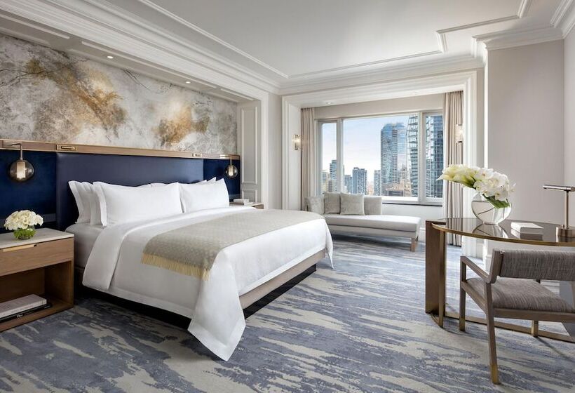 اتاق سوپریور با چشم‌انداز شهر, The St. Regis Toronto