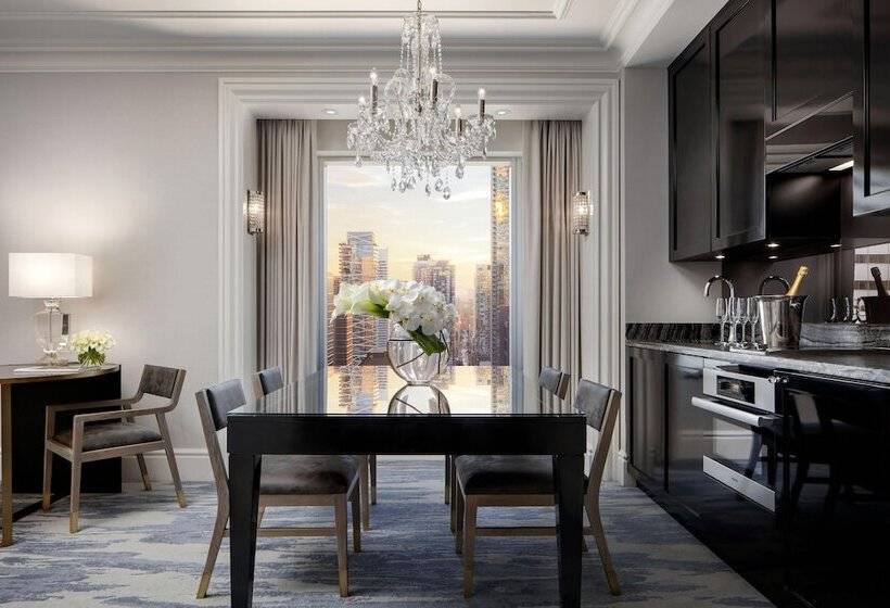 2 Bedroom Suite, The St. Regis Toronto