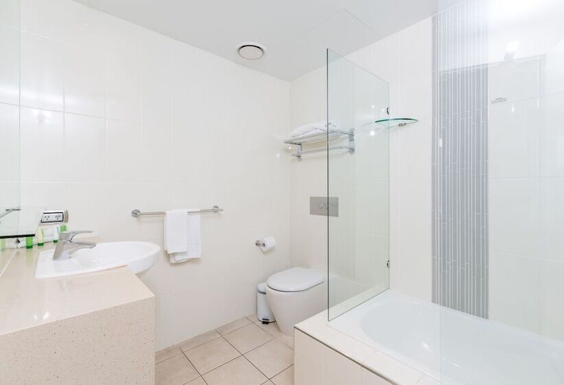 Апартаменты 2 Спальни Вид на Море, Wyndham Resort Surfers Paradise