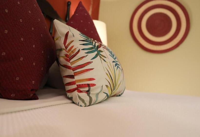 اتاق استاندارد با تخت بزرگ, Montetaxco