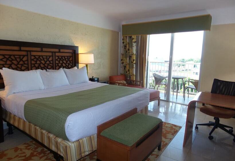 اتاق استاندارد با تخت دوبل و چشم‌انداز دریا, Radisson Aquatica Resort Barbados