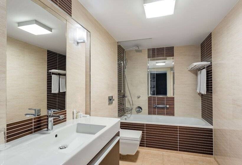 جناح جونيور مطل على المدينة, Radisson Blu Hotel, Gdańsk