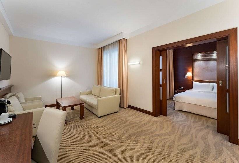 جناح, Radisson Blu Hotel, Gdańsk