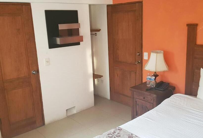 سوئیت با وان آب گرم, Revi Inn