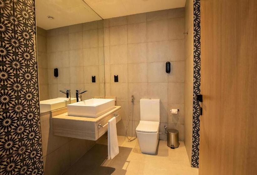 سوییت اجرایی, Grand Kingsgate Jaddaf Waterfront Hotel By Millennium