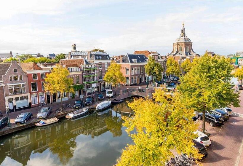 اتاق لوکس سه تخته, B&b Hart Van Leiden