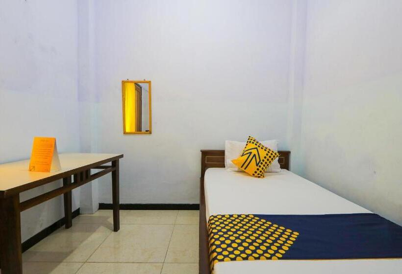 اتاق سوپریور یک تخته, Spot On 2497 Pesona Guest House