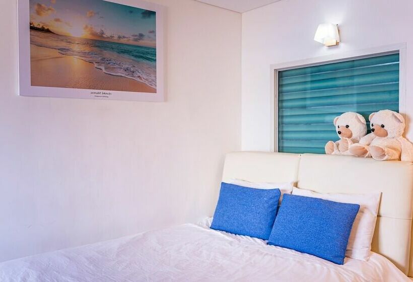 آپارتمان عادی 1 خوابه, Namhae Opera House Pension