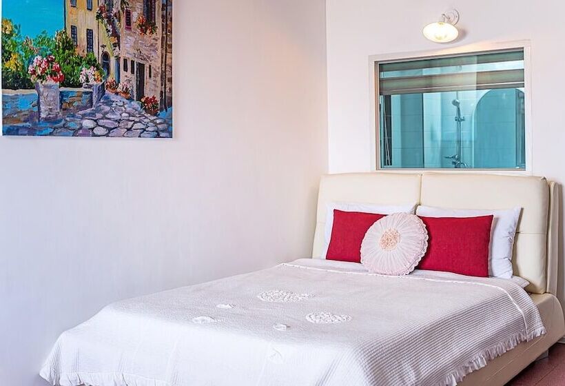 آپارتمان عادی 1 خوابه, Namhae Opera House Pension