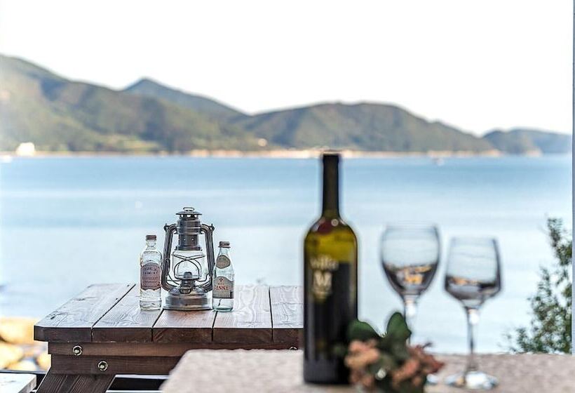 آپارتمان عادی 1 خوابه, Namhae Opera House Pension