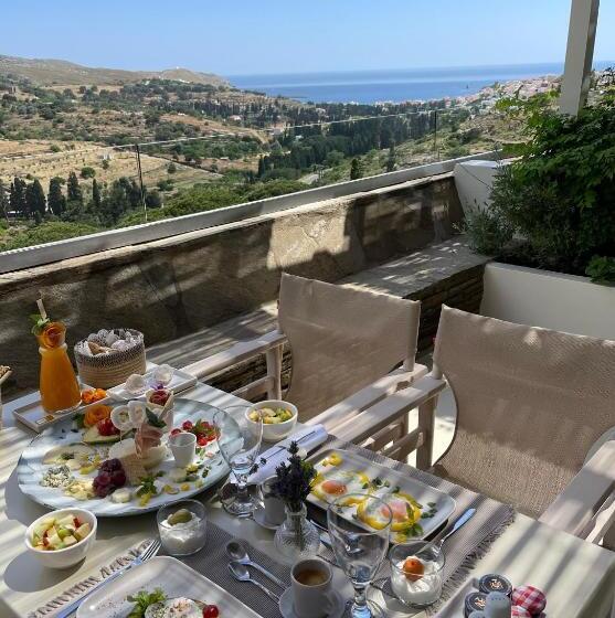 بانگلوی استاندارد, Casa Di Fiori Andros Suites