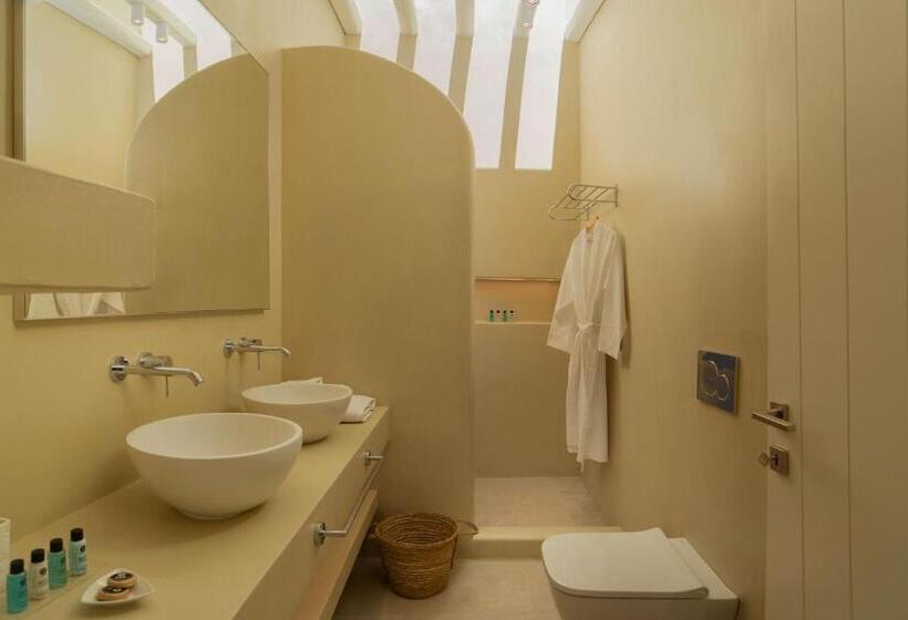 بانگلوی استاندارد, Casa Di Fiori Andros Suites