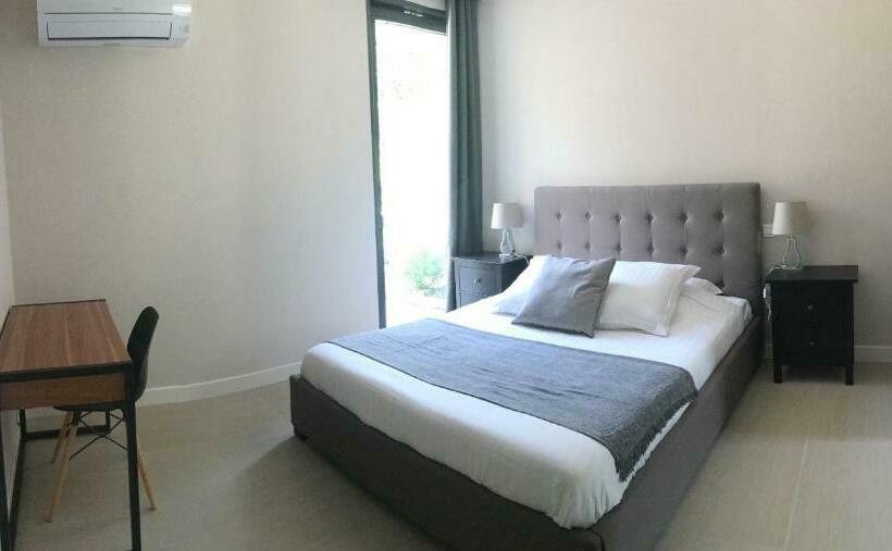 آپارتمان 1 خوابه با تراس, Hpc Suites   Parking Gratuit & Piscine Chauffée