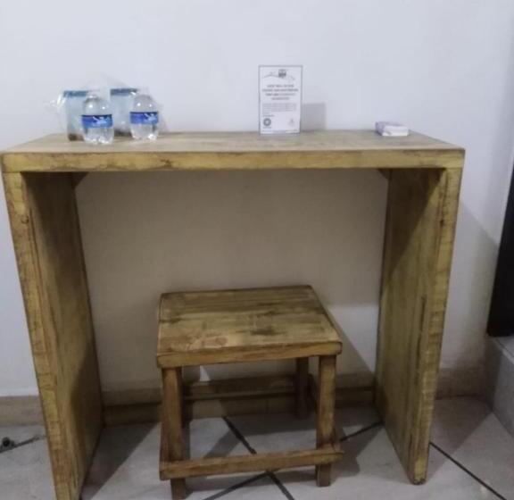 اتاق لوکس یک تخته, Boutique Acocalli