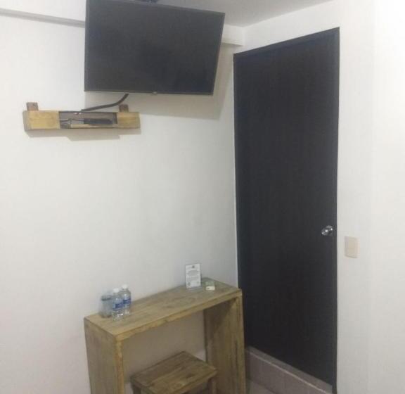 اتاق لوکس یک تخته, Boutique Acocalli