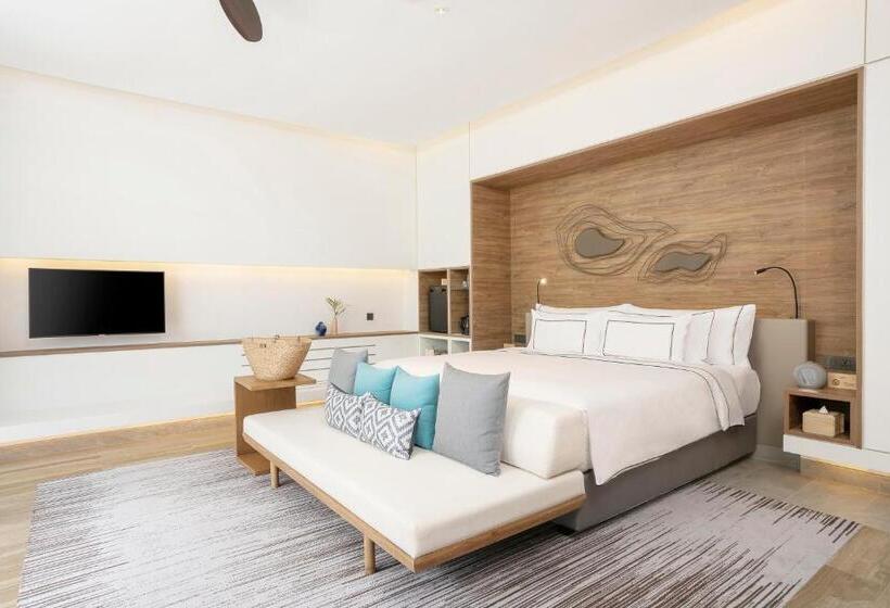 سوییت, Melia Phuket Mai Khao