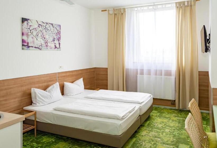 استودیوی استاندارد, 24seven Apartments   Self Check In