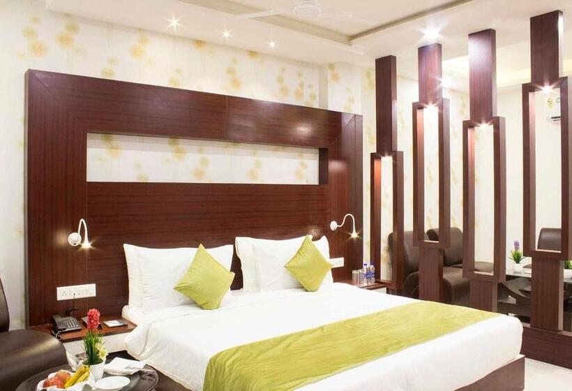 سوییت, Madhuvan Suites By Blues