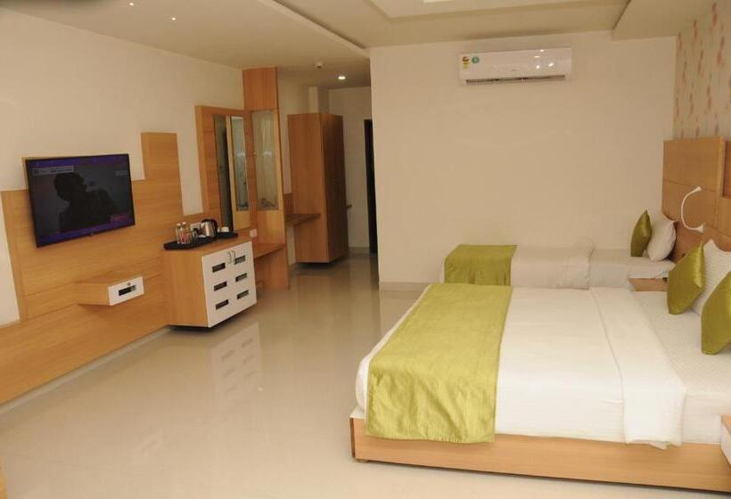 سوییت خانوادگی, Madhuvan Suites By Blues