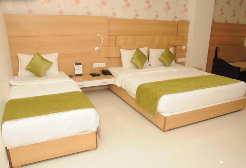 سوییت خانوادگی, Madhuvan Suites By Blues