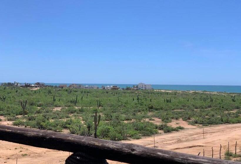 اتاق خانوادگی با چشم‌انداز دریا, Baja69 Lodge