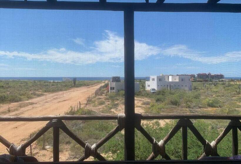 اتاق خانوادگی با چشم‌انداز دریا, Baja69 Lodge