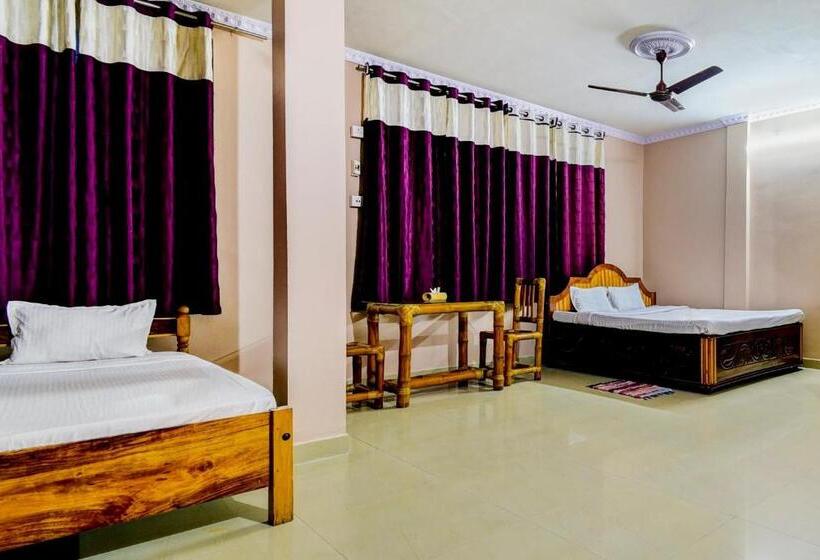 اتاق کلاسیک سه تخته, Flagship Ekora Resort