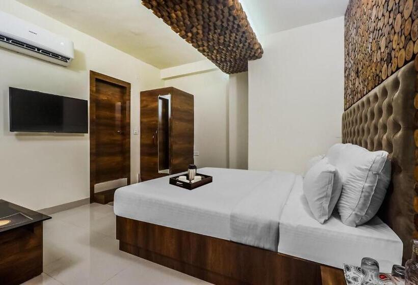سوییت, Super Townhouse Marina