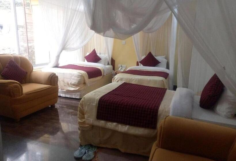 اتاق استاندارد سه نفره, Karibu Heritage House