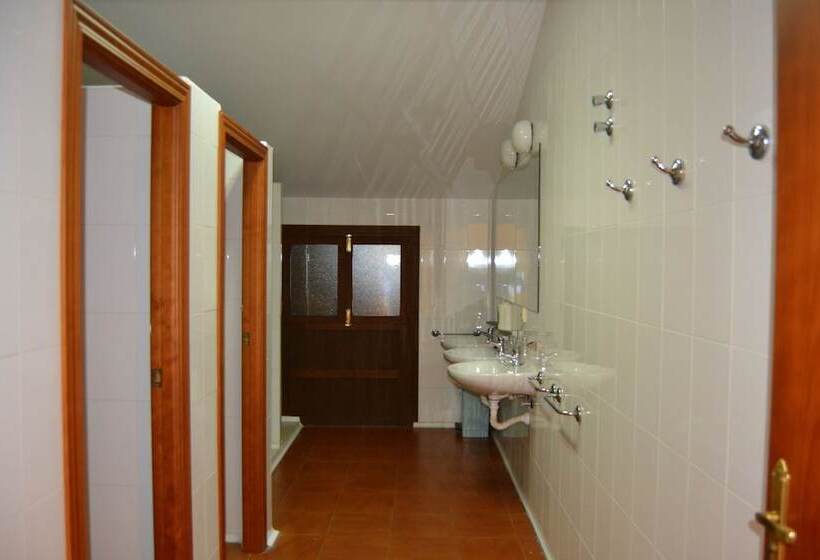 اتاق استاندارد سه نفره, Albergue Aurora Boreal