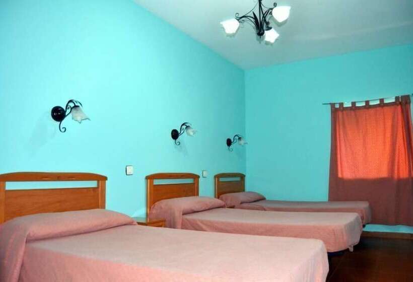 اتاق استاندارد سه نفره, Albergue Aurora Boreal